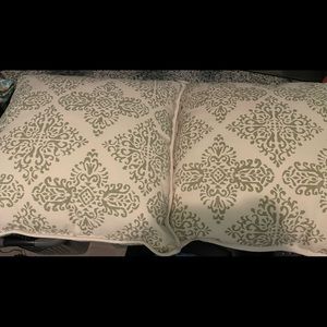 Potterybarn Throw Pillows